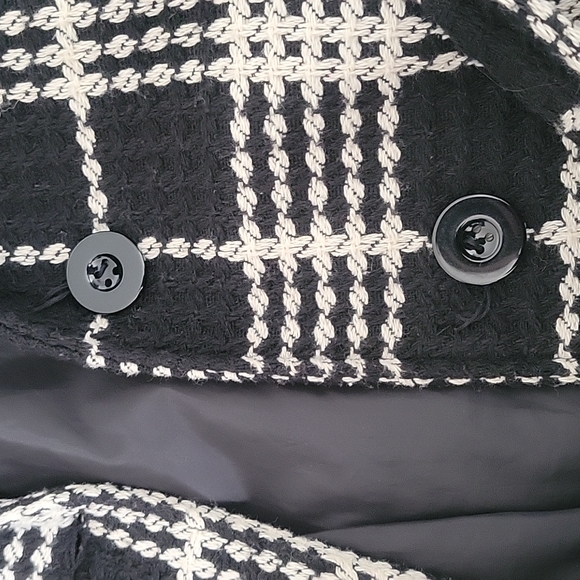 Cute Forever 21 Peacoat - Picture 3 of 3